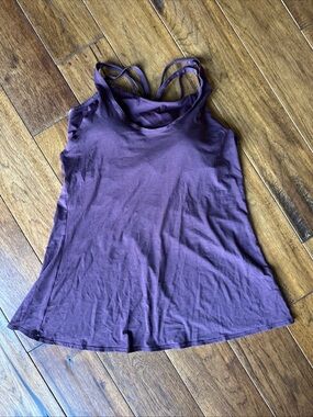 Athleta Plum Split Back Strappy Sports Bra Tank Top Women's Medium Athleisure